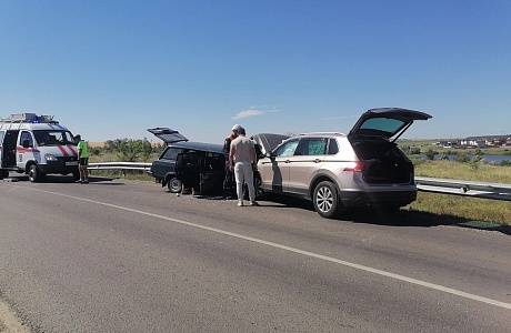 Спасатели ликвидировали последствия ДТП в с.Богословка
